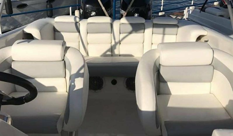 
								COMMANDER 28 full									