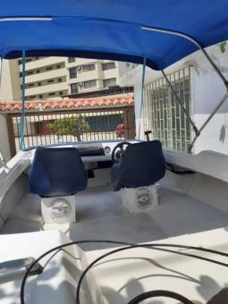 
										GLASTRON BOATS 16 full									