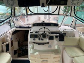 GRADY WHITE 330
