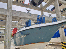 CENTURY BOATS SS 32