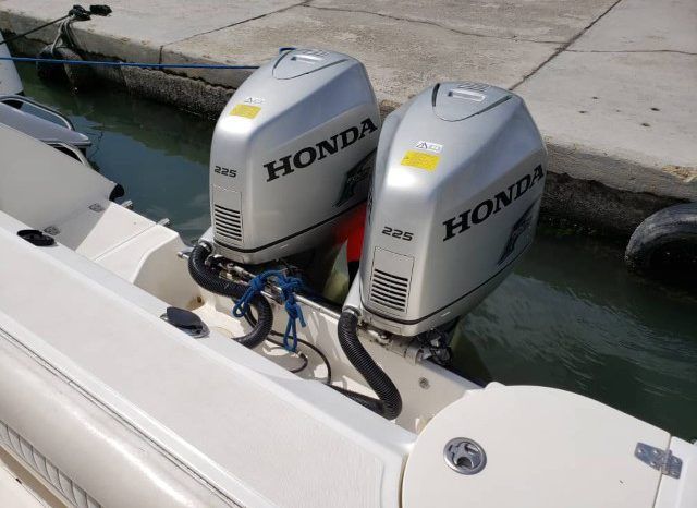 
								BOSTON WHALER OUTRAGE 280 full									