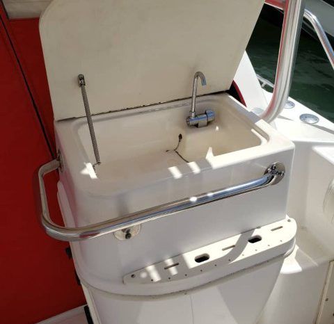 
								BOSTON WHALER OUTRAGE 280 full									