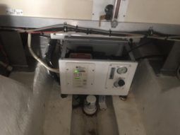 
										LUHRS 41 full									