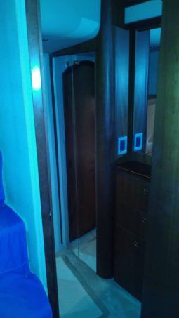 CRUISERS YACHTS 3870 ESPRIT full