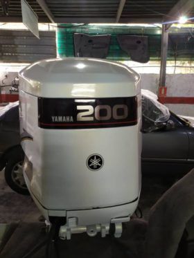 PAREJA YAMAHA V6 200HP