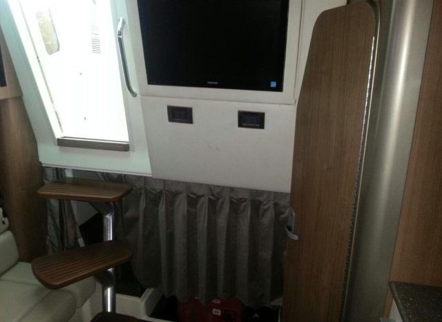 
								BOSTON WHALER CONQUEST 34.5 full									