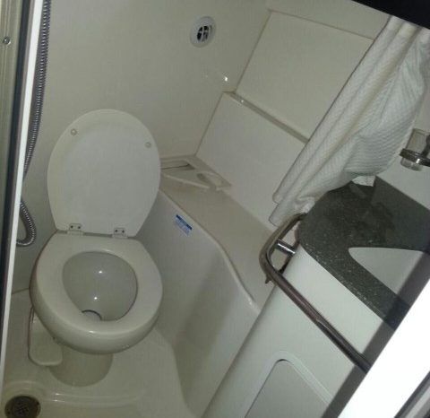 
								BOSTON WHALER CONQUEST 34.5 full									