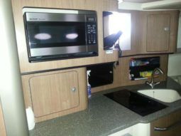 
										BOSTON WHALER CONQUEST 34.5 full									