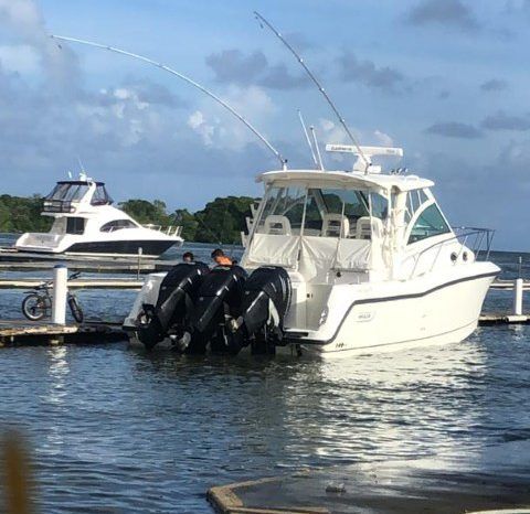 
								BOSTON WHALER CONQUEST 34.5 full									
