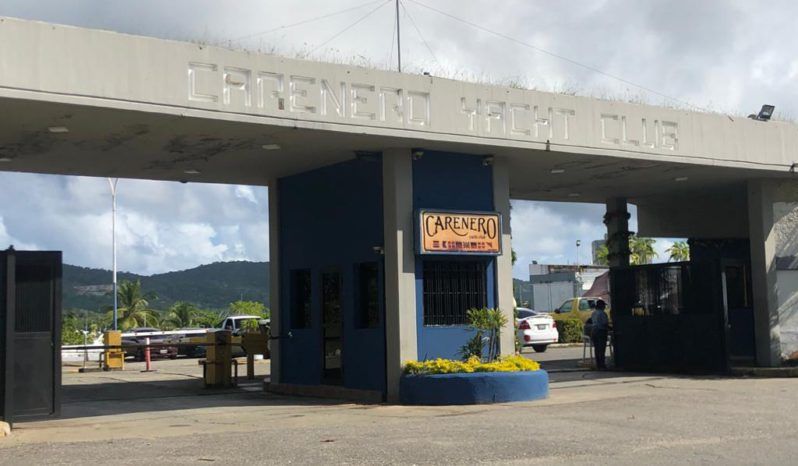 
								PUESTO EN TRAILER 35 PIES CARENERO YATCH CLUB full									