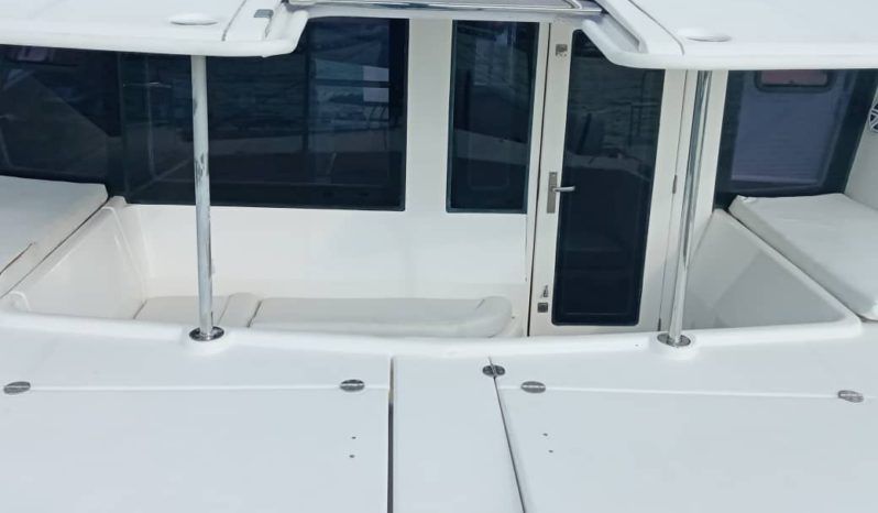 
								VELERO CATAMARAN LEOPARD 44 full									