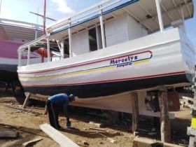 BARCO DE PESCA 12MTS