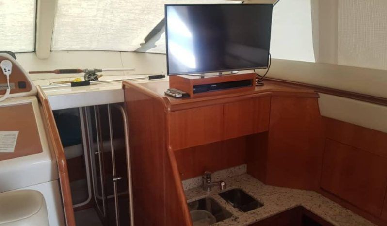 
								AZIMUT 44 full									