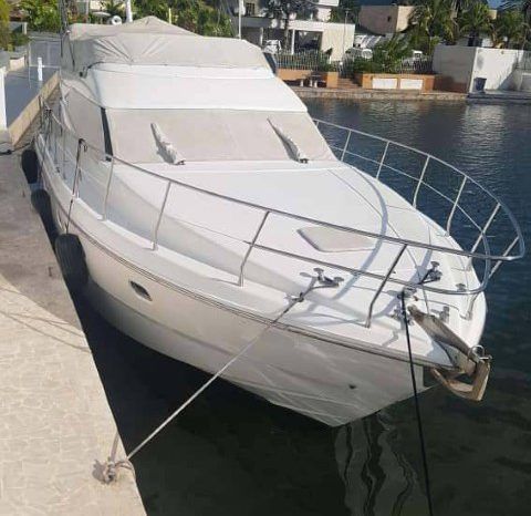 
								AZIMUT 44 full									