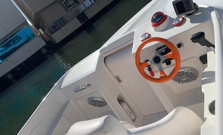 COMMANDER 24 full