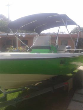 BOSTON WHALER 16