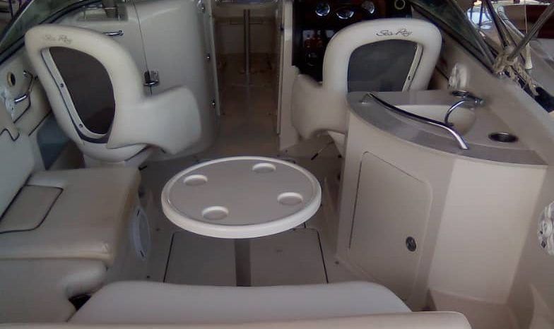 
								SEA RAY SUNDECK 260 26 full									