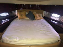 
										SEA RAY SUNDANCER 43 full									