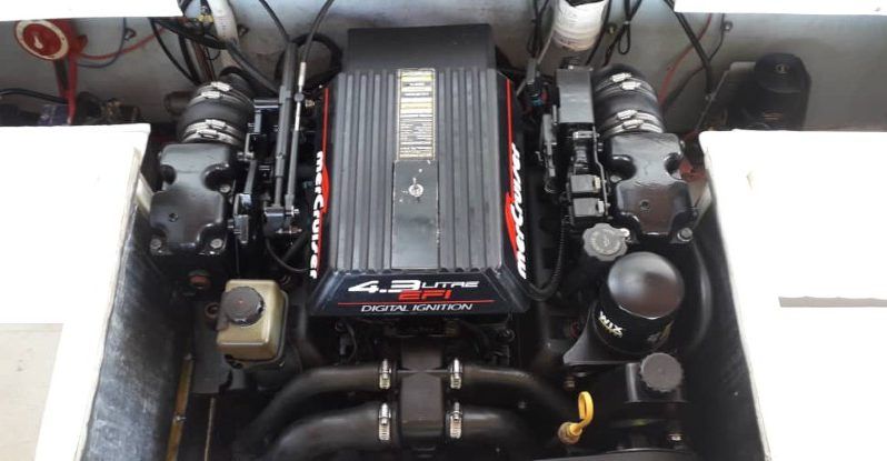 
								WELLCRAFT SPORTSMAN 180 full									