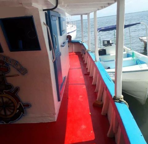
								BARCO DE PESCA MADERA Y FIBRA 14.5MTS full									