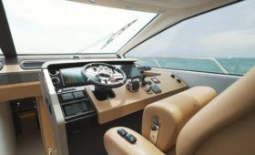 AZIMUT 77S