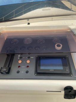 
										AZIMUT 44 full									