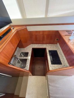
										AZIMUT 44 full									