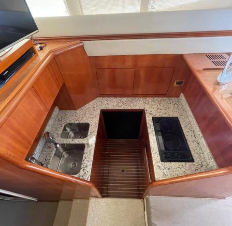 
								AZIMUT 44 full									