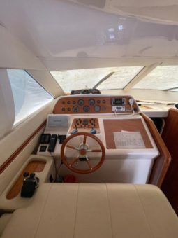 
										AZIMUT 44 full									
