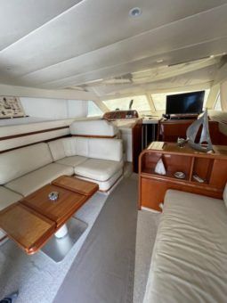 
										AZIMUT 44 full									