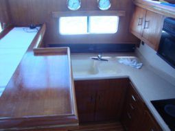 
										TOLLYCRAFT CLASSIC 48 full									