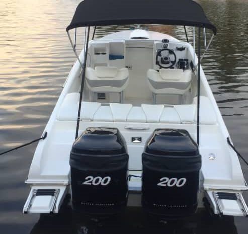 
								COMMANDER 28 full									