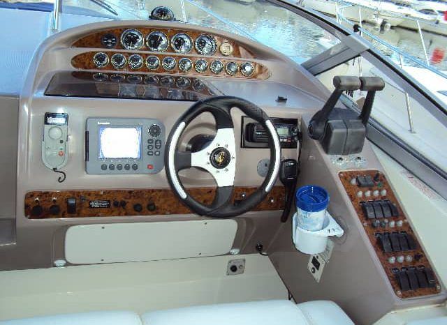 
								REGAL COMMODORE 32 full									