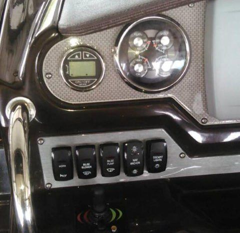 
								REGAL EXPRESS CRUISER 28 full									