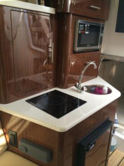 
										REGAL EXPRESS CRUISER 28 full									