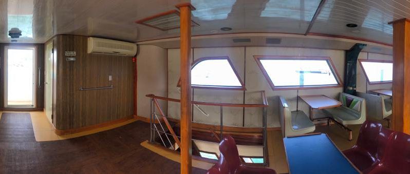 
								BARCO TURISTICO 100 full									