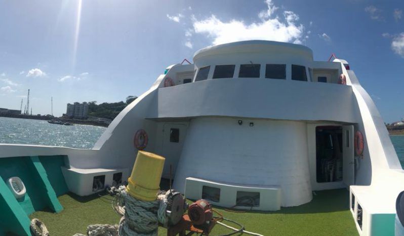 
								BARCO TURISTICO 100 full									