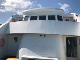BARCO TURISTICO 100