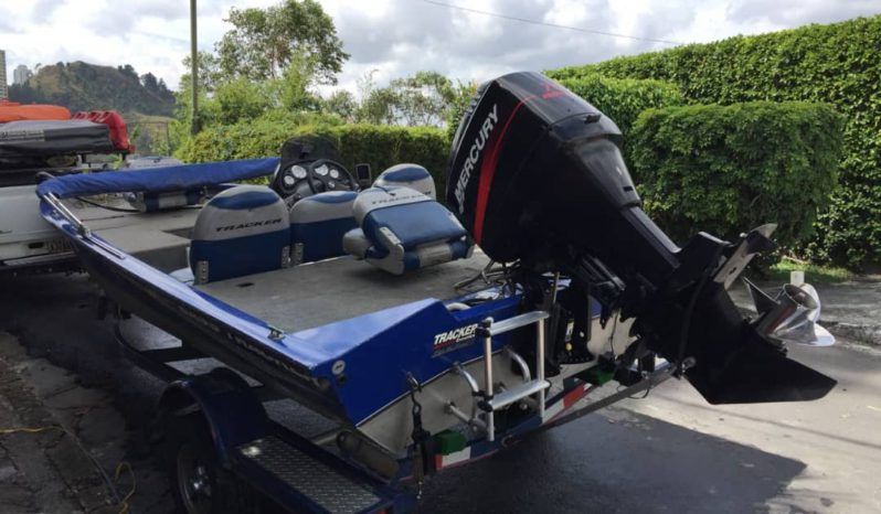 
								BOTE TRACKER EDICION ESPECIAL PROTEAM 17.5 full									