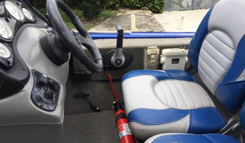 
								BOTE TRACKER EDICION ESPECIAL PROTEAM 17.5 full									