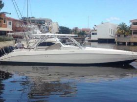 EXTREME MARINE CUDDY 38