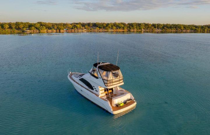 
								SEA RAY SEDAN BRIDGE 45 full									