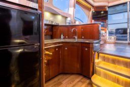 
										SEA RAY SEDAN BRIDGE 45 full									