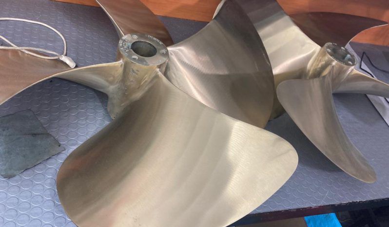 
								PROPELAS DE NIBRAL SEA RAY 58 full									