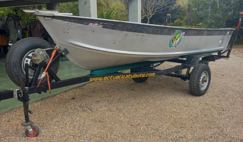
								BOTE DE ALUMINIO MANLIO V 15 full									