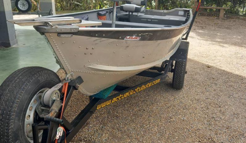
								BOTE DE ALUMINIO MANLIO V 15 full									