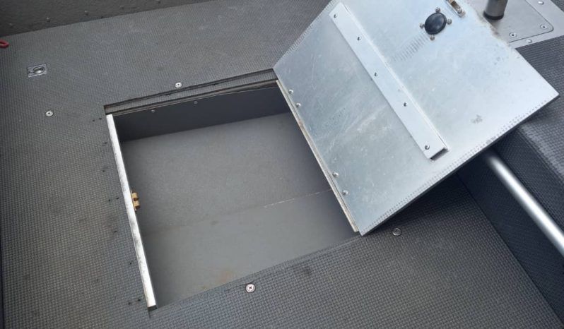 
								BOTE DE ALUMINIO MANLIO V 15 full									