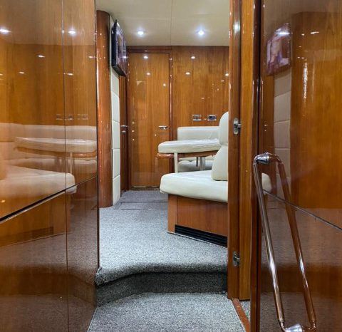 
								SUNSEEKER PREDATOR 62 full									