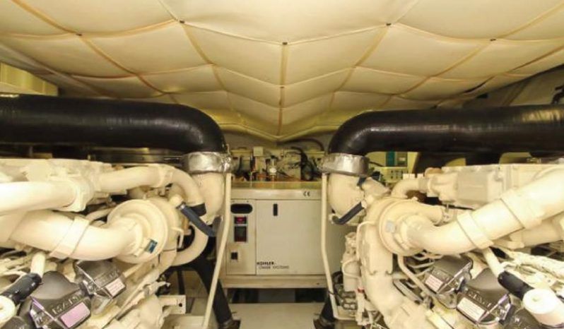 PERSHING 64 full