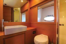 PERSHING 64 full